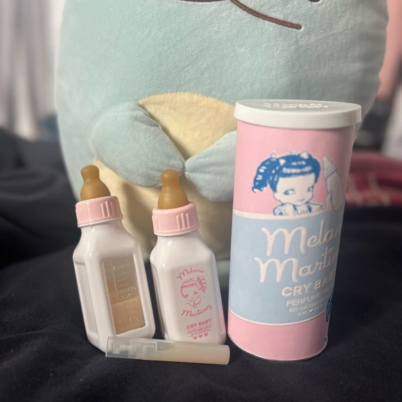 CRYBABY BY MELANIE MARTINEZ
PERFUME (READ DESC) 5ml Vial. - Picture 2 of 2